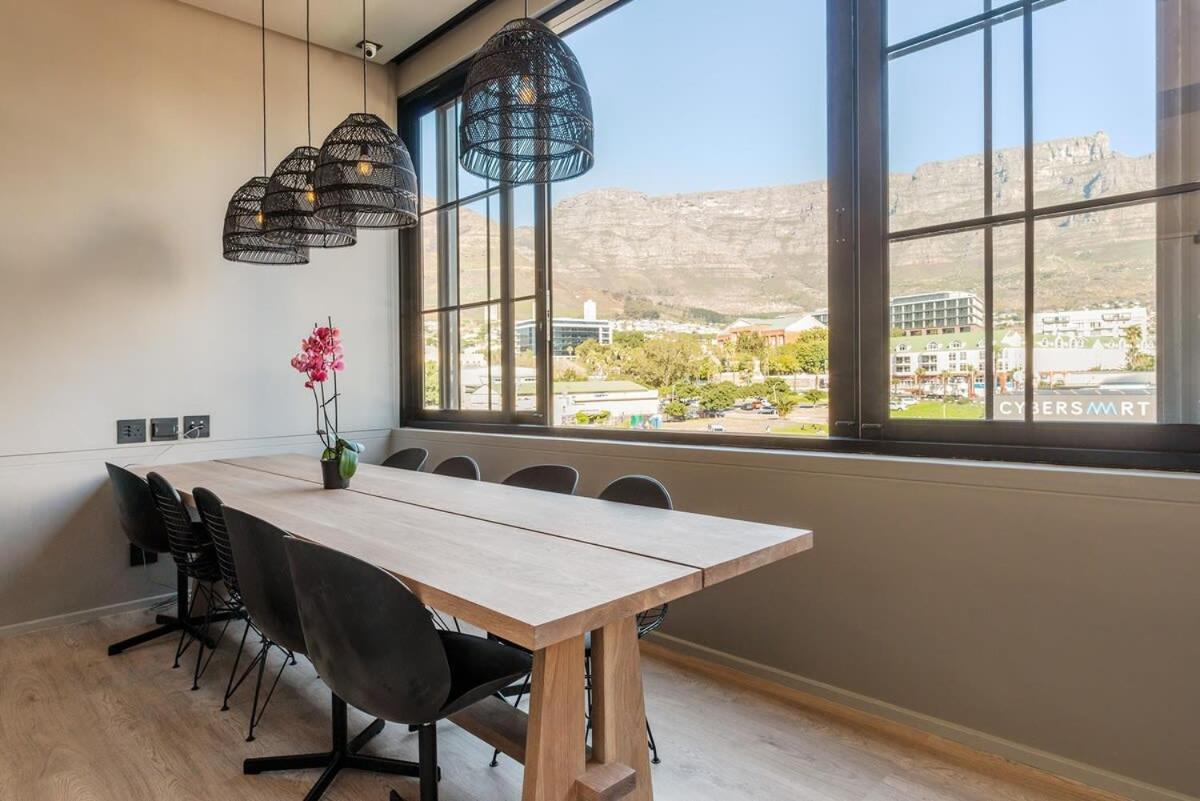 Charming Corner Unit At The Harri In The East Apartment Cape Town