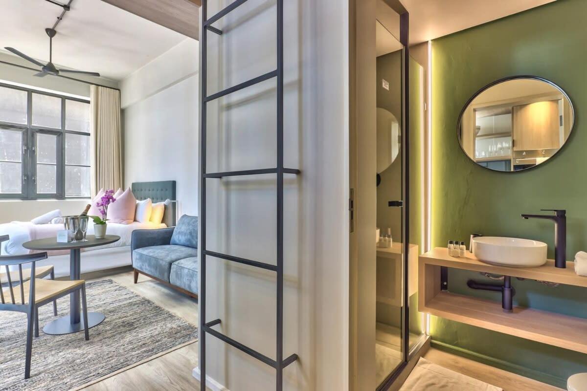 Charming Corner Unit At The Harri In The East Apartment Cape Town