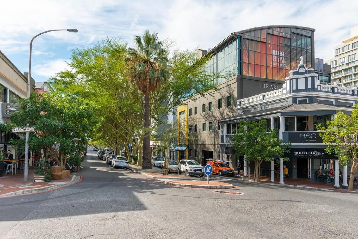 Charming Corner Unit At The Harri In The East * Cape Town